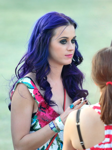 Pics! Katy Perry Dating Florence + the Machine Guitarist?