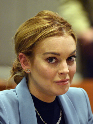 Extra Scoop: Lindsay Lohan to Be Charged with Assault?