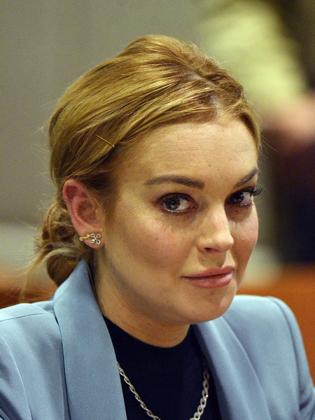 Extra Scoop: Lindsay Lohan to Be Charged with Assault?