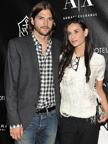 Extra Scoop: Ashton Kutcher and Demi Moore Are Not Reuniting