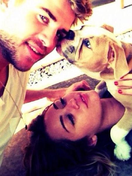 Pics! Miley Cyrus and Liam Hemsworth’s Puppy Love