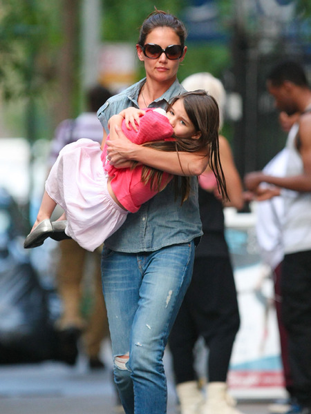 Katie Holmes Moves Out, Finds New NYC Apartment