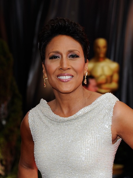 Extra Scoop: Robin Roberts Leaving ‘GMA’ for Bone Marrow Transplant