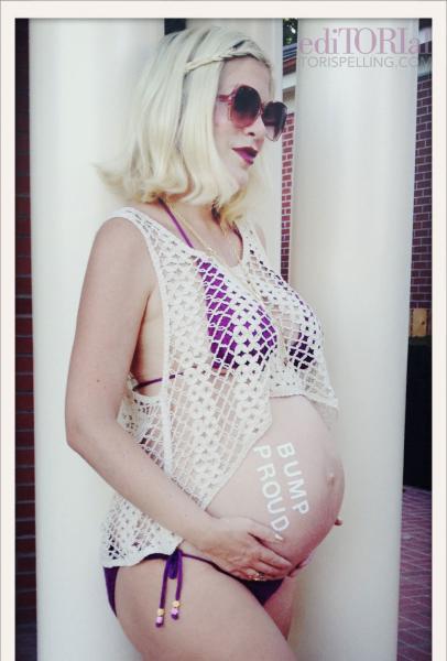 Extra Scoop: Tori Spelling is Baby 'Bump Proud'