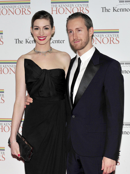 Anne Hathaway Weds Longtime BF Adam Shulman