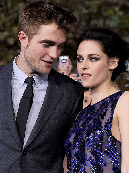 Extra Scoop: Kristen Stewart Buys Home Near Robert Pattinson