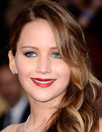 2013 SAG Awards: Jennifer Lawrence Getting Over 'Pneumonia'
