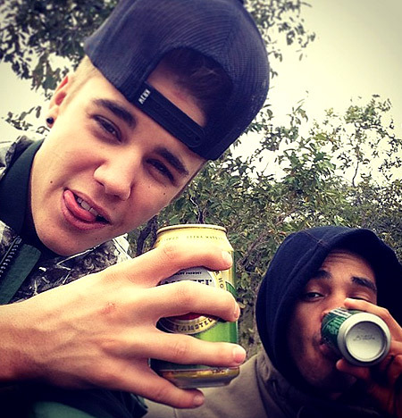 Justin Bieber Posts Beer Pic on Instagram