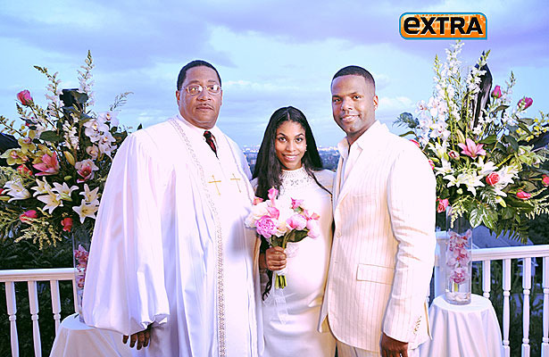‘Extra’ Correspondent AJ Calloway and Dionne Walker Tie the Knot