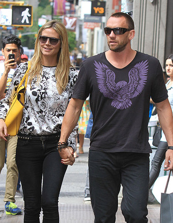 Pic! Heidi Klum and BF Look Cozy After Rumored Argument