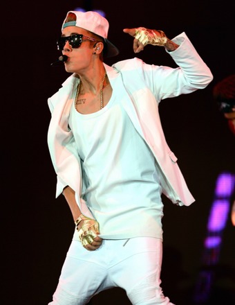 Exclusive: Justin Bieber's Apology Phone Call to Bill Clinton