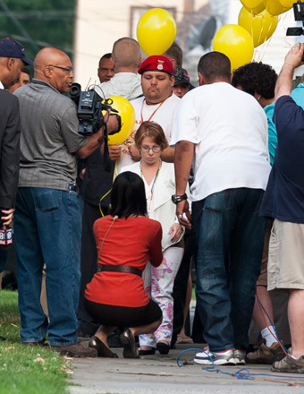 Cleveland Kidnap Victim Speaks, Ariel Castro's House Demolished (Video)