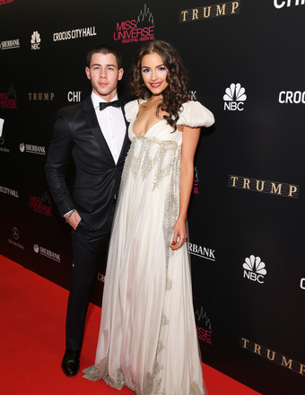 Olivia Culpo Gives Up Miss Universe Crown… But at Least BF Nick Jonas Thinks She’s ‘Fantastic’