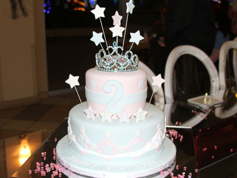 blue-ivy-cake