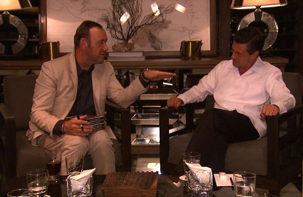 Kevin Spacey Meets the President of Mexico, Teases Season 3 of 'House of Cards'