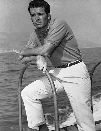 ‘Maverick’ Star James Garner Dead at 86, Stars React