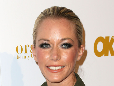 Report: Kendra Wilkinson 'Done' with Marriage, Spotted Out with Friends