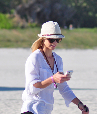 Is Elin Nordegren on the Market Again?