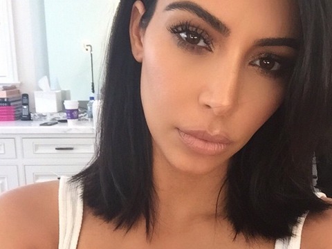 Rumor Bust! Kim Kardashian Has NOT Hired an Expert to Photoshop Her Selfies