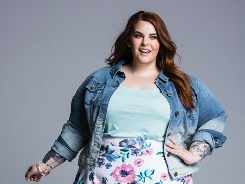 Plus-Size Beauty Tess Holliday Goes Sexy Glam in New Ad Campaign