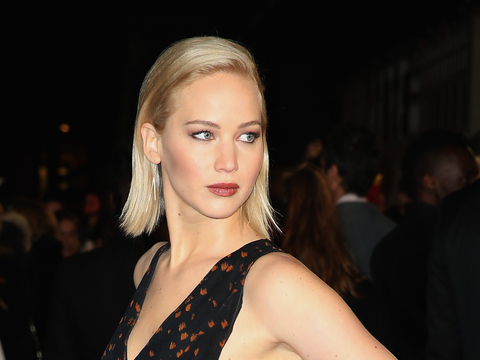 Extra Scoop: Jennifer Lawrence Hits Back at Bad Hygiene Rumors with Funny Video