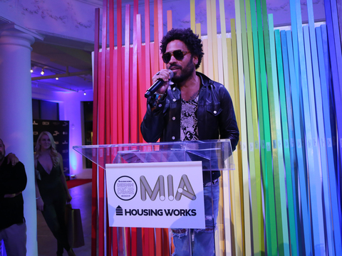 Lenny Kravitz Accepts Housing Works 'Giving by Design' Award