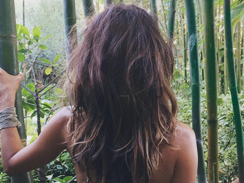 Extra Scoop: Halle Berry Joins Instagram with Topless Jungle Photo