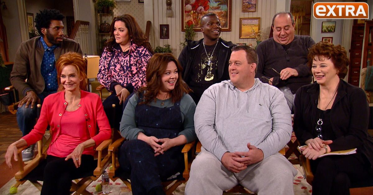 on mike and molly mccarthy and the cast of mike and molly series finale extratv on mike and molly mccarthy and the cast of mike and molly series finale extratv