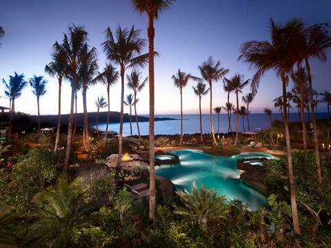 How to Vacation Like a Hollywood Star