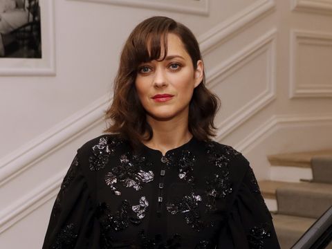 Marion Cotillard Breaks Silence on Brad Pitt and Angelina Jolie ...
Marion Cotillard