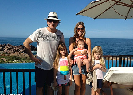 Charlie Sheen WhoSay sheen-family.jpg
