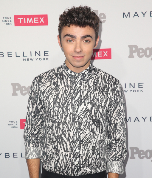 jessica alba shows off bikini body - photo | extratv.com