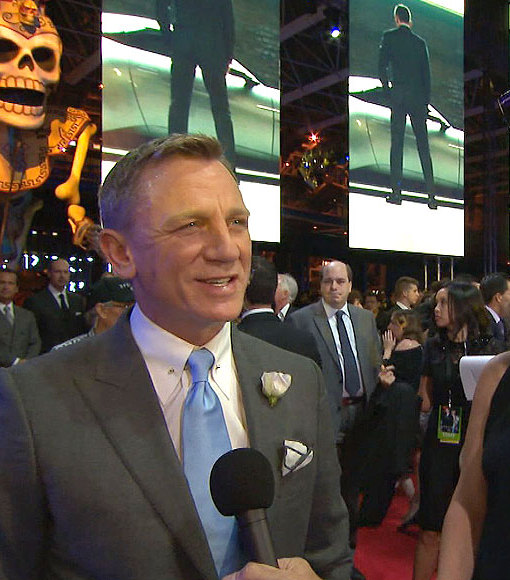 kelly clarkson on elopement: no, i am not pregnant